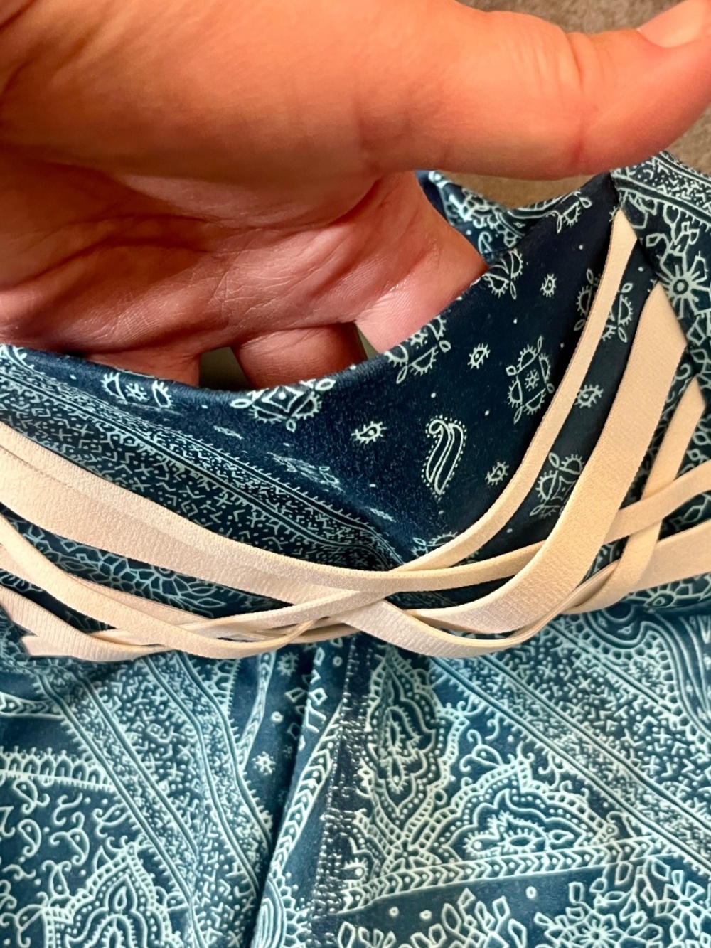 Fabletics Boost PowerHold High-Waisted 7/8 Legging Blue Bandana Paisley Small - Picture 13 of 14
